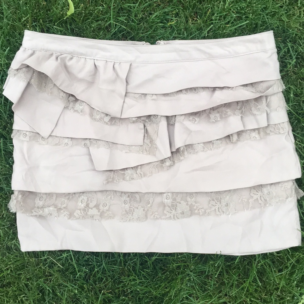 TAN RUFFLE LACE SKIRT
